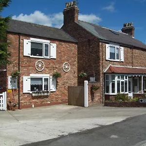 4* Bed & Breakfast Fifth Milestone